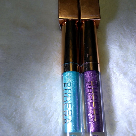 Lipstick - Picture 4 of 6